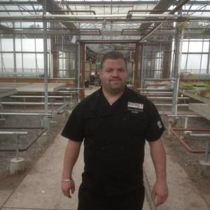 Meet your Posher, Antoneos